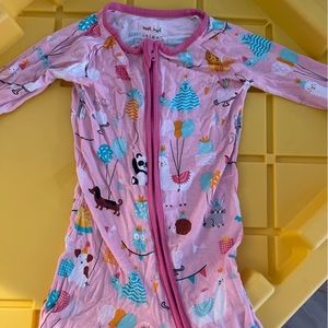 Little sleepies bamboo pajamas onesie size 6-12 months